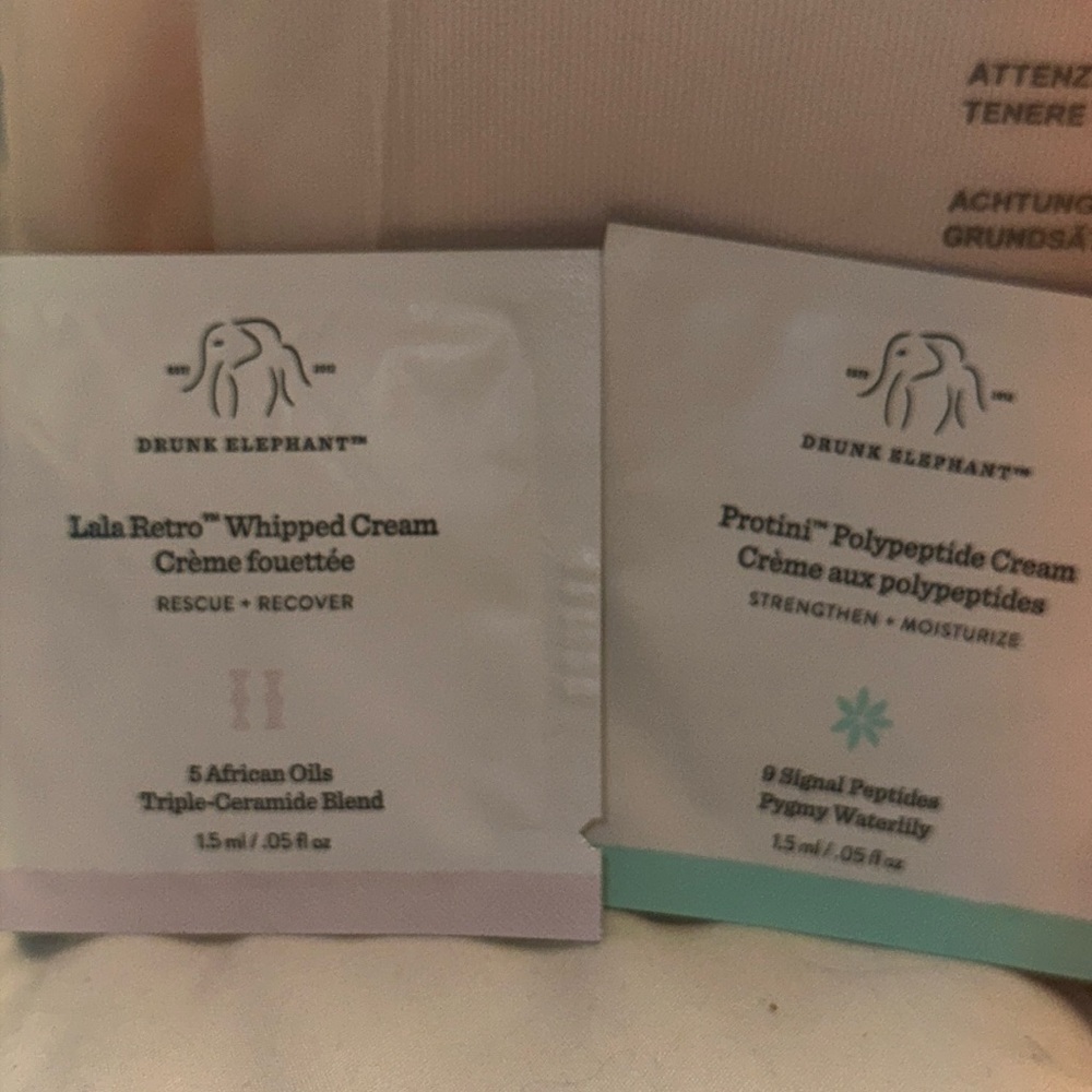 Mini moisturizer sample set - Picture 4 of 4